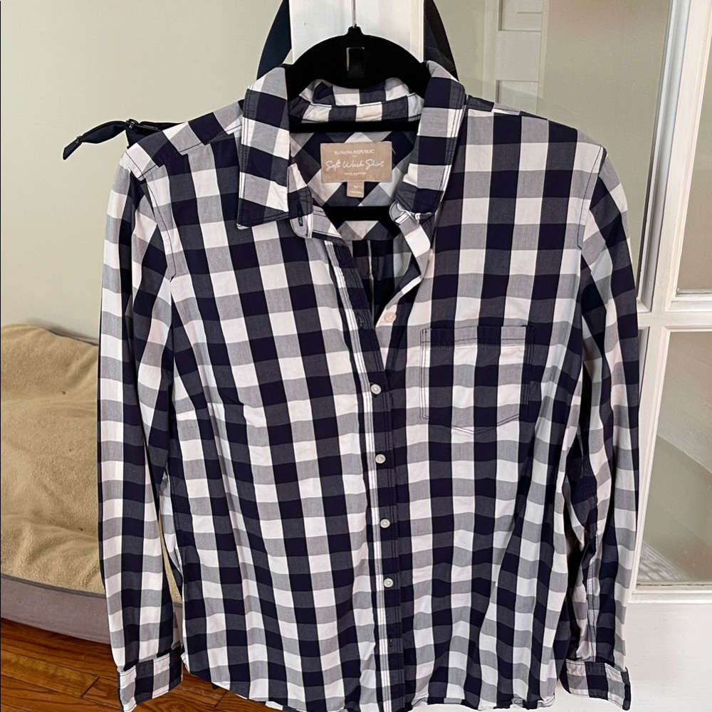 Banana Republic Navy and White Plaid Women’s Shirt